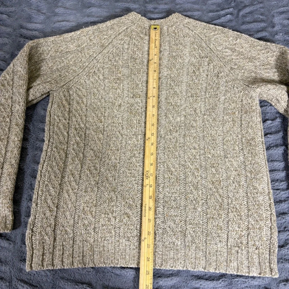 Eddie Bauer Heritage Mens Small 100% Wool Cable Knit Sweater Beige Crew Neck